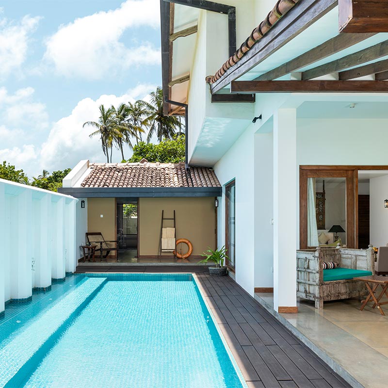 Aditya-Romance-Stays-Pool-Suite-800x800