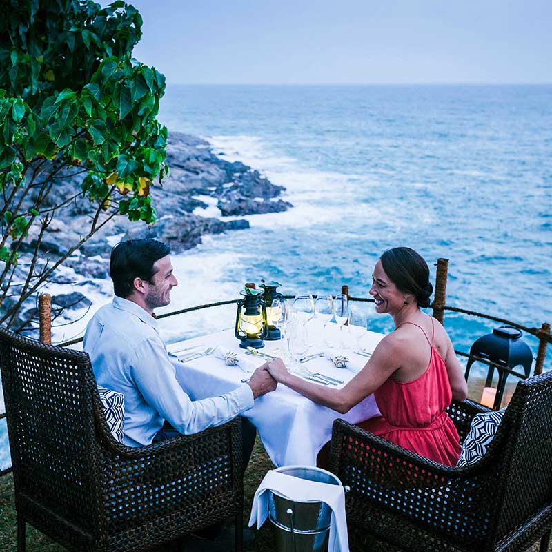 Anantara-Peace-Haven-Tangalle-Premier-Beach-Access-Room-800x800