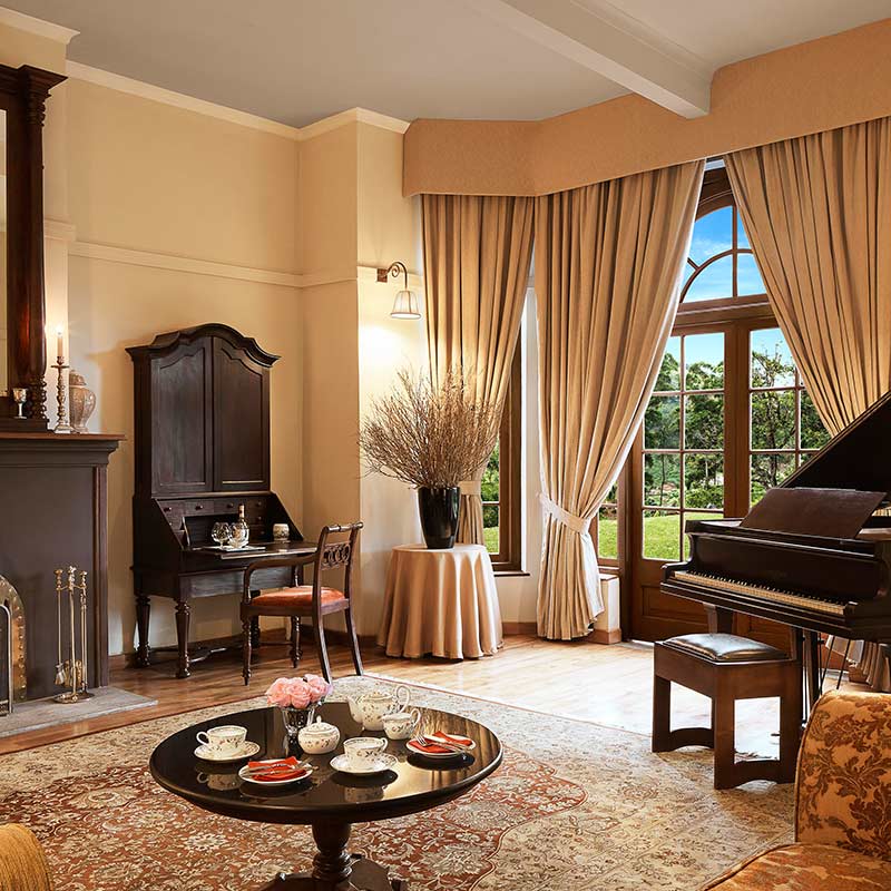 Living-Room-800x800