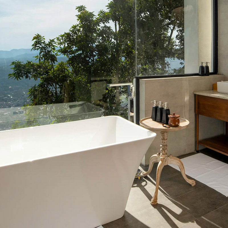 W15-Ambuluwawa-MasterSuite 800x800